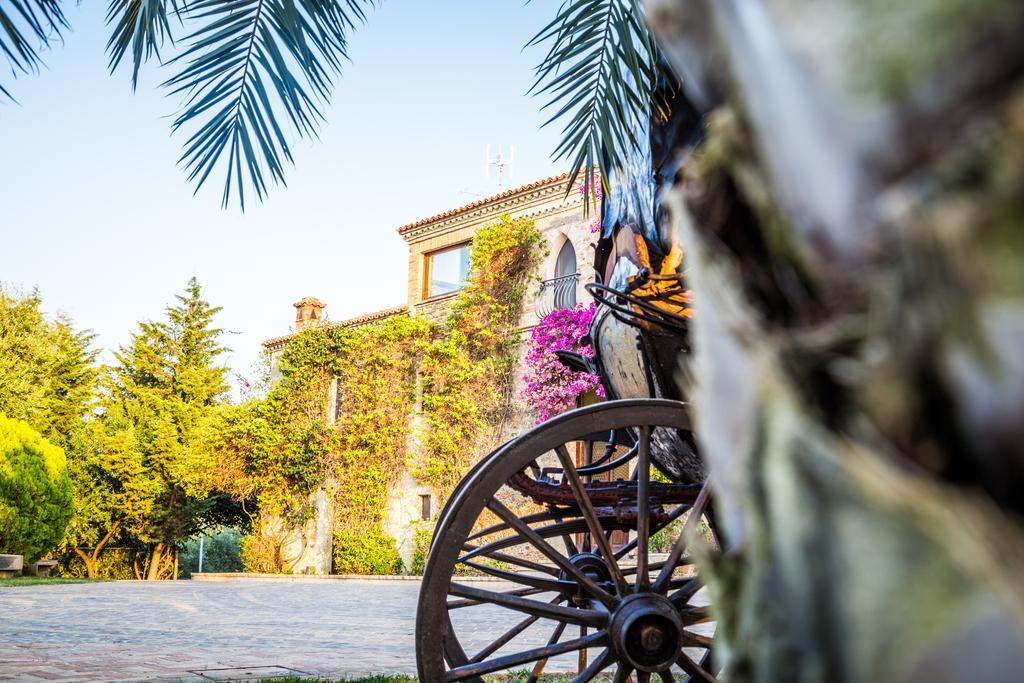 Le Colline Del Gelso-Masseria Mazzei Casa de hóspedes Rossano Exterior foto